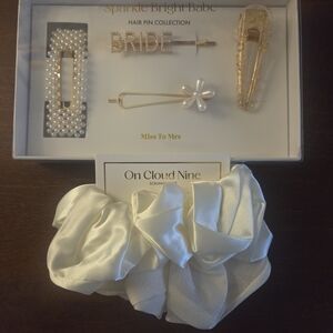 On Running Pearl and Gold Hair Accessory Collection plus Makeup Brushes